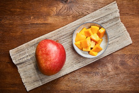 Mango in Stücke geschnitten