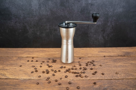 Hario Edelstahl Hand-Kaffeemühle