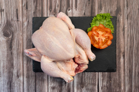 Ganzes Hähnchen