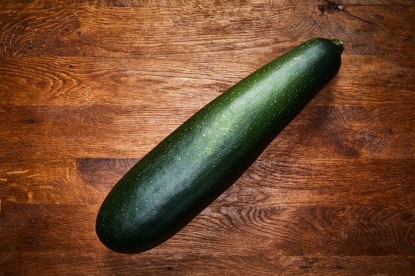 Zucchini groß